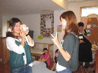 名札写真撮影中