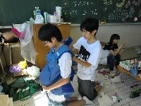 着てみる？